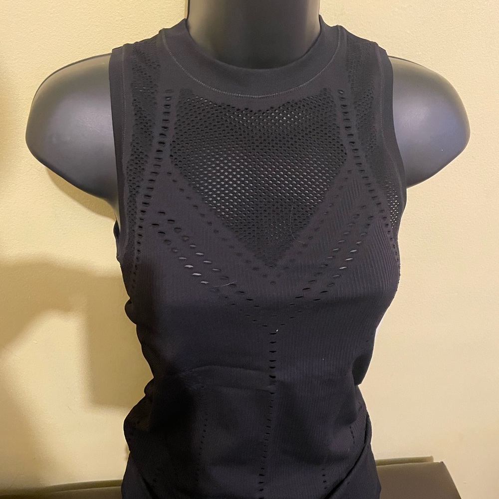 Black Athleta Black Oxygen tank New - Picture 4 of 5